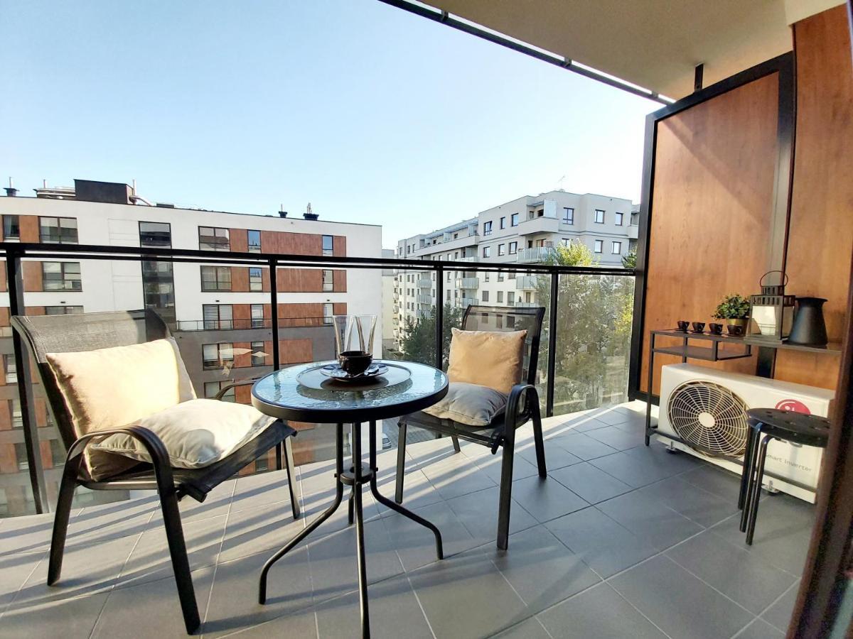 Siedmiogrodzka - Most Handy Location, Aircon & Garage Free Варшава Екстериор снимка